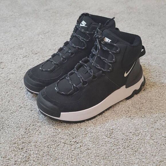 Nike Women's City Classic Boot Shoes Sneakers Size 9.5 - Picture 3 of 9
